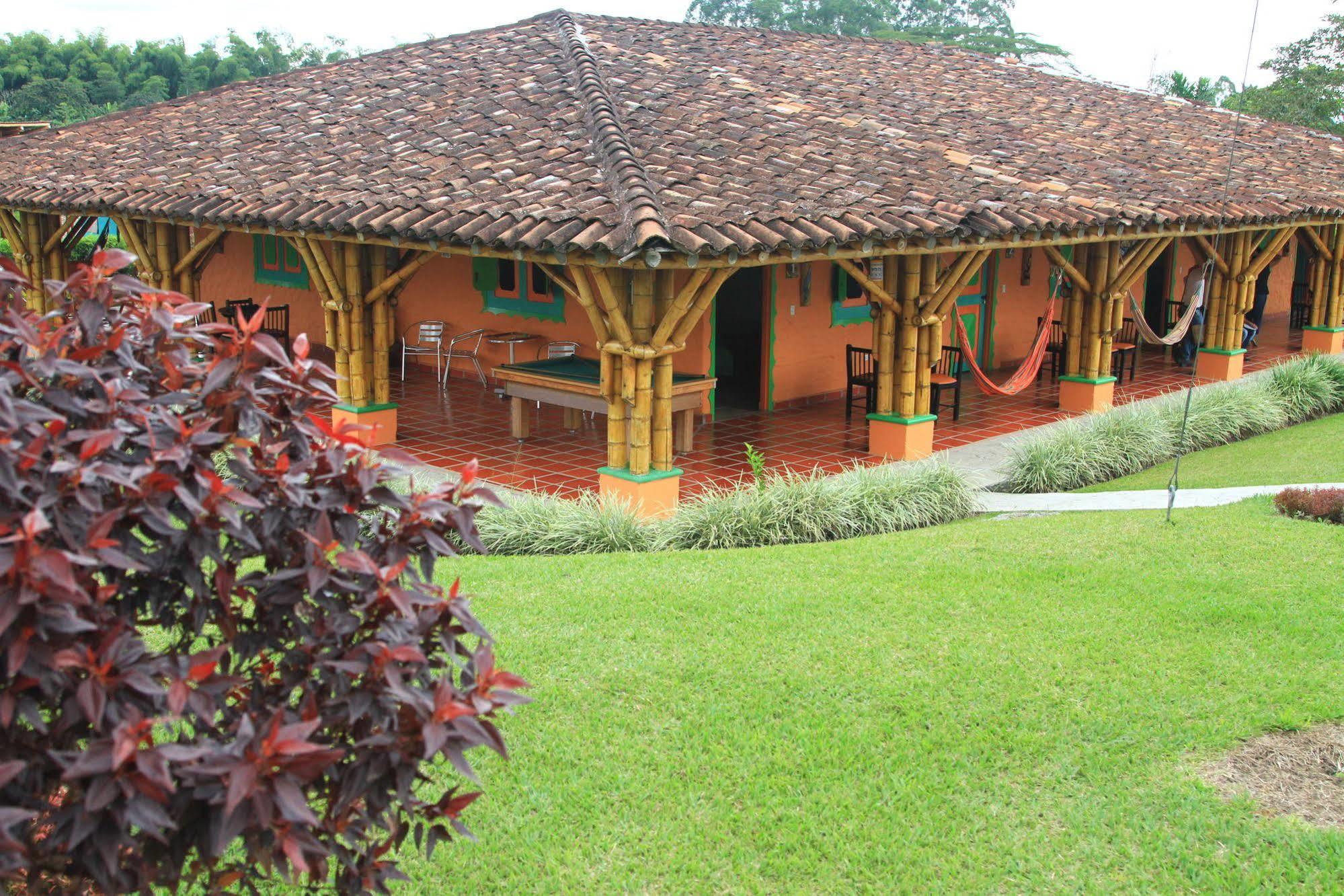 Hotel Parque De Los Arrieros Монтенегро Экстерьер фото